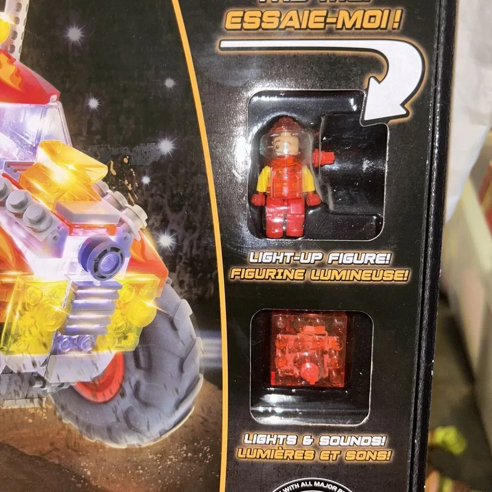 Laser Pegs Fire's‎ Fury Kids Monster Rally Building Toy Brand New In Box